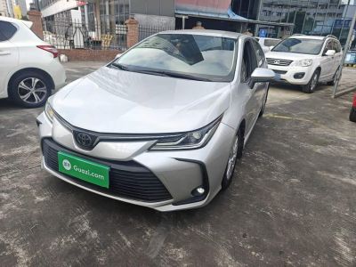 Toyota Corolla, 2021 г., белый, 19 000 км Toyota Corolla, 2021 г., серебристый / серый, 26 200 км