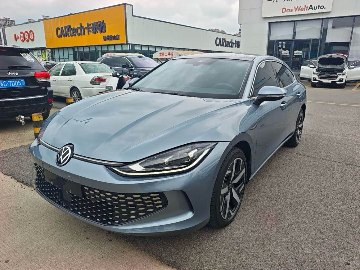Volkswagen Lamando, 2022 г., синий, 31 000 км Volkswagen Lamando 2022 Lamando L 280TSI DSG комплектация «Кула»