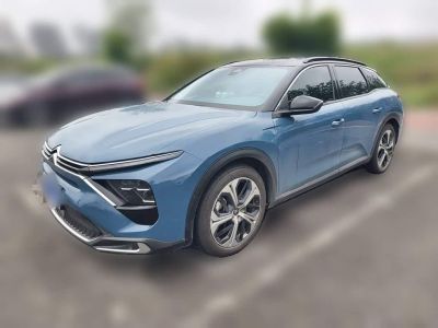 Citroen 凡尔赛C5 X, 2022 г., серебристый / серый, 64 200 км Citroen 凡尔赛C5 X, 2023 г., синий, 78 800 км