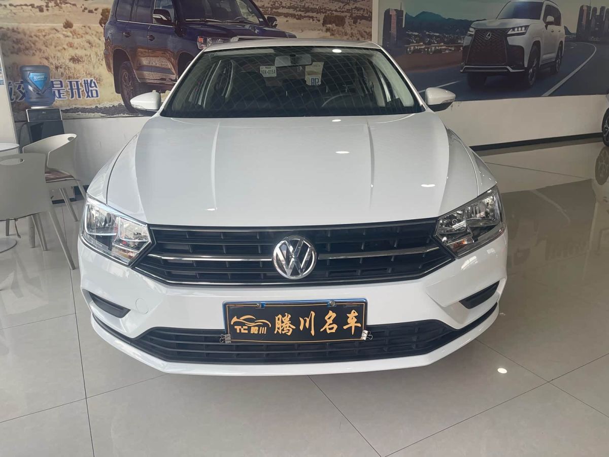 Volkswagen Bora, 2023 г., белый, 51 000 км Volkswagen Bora 2019 обновлённая версия Bora · Легенда 1.5L автомат, комплектация «Стиль» китайский экостандарт VI