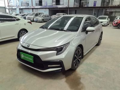 Toyota Corolla, 2024 г., белый, 80 000 км Toyota Levin, 2021 г., серебристый / серый, 31 200 км