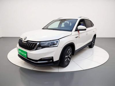 Skoda Kamiq, 2023 г., синий, 22 700 км Skoda 柯米克, 2024 г., белый, 12 400 км