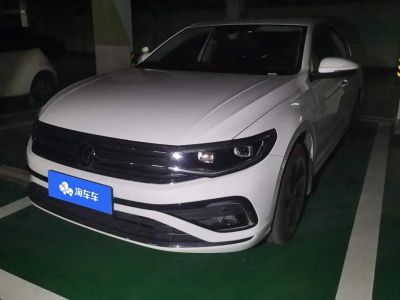Volkswagen Bora, 2025 г., белый, 14 000 км Volkswagen Bora 2025 300TSI DSG комплектация «Цзуньсин»