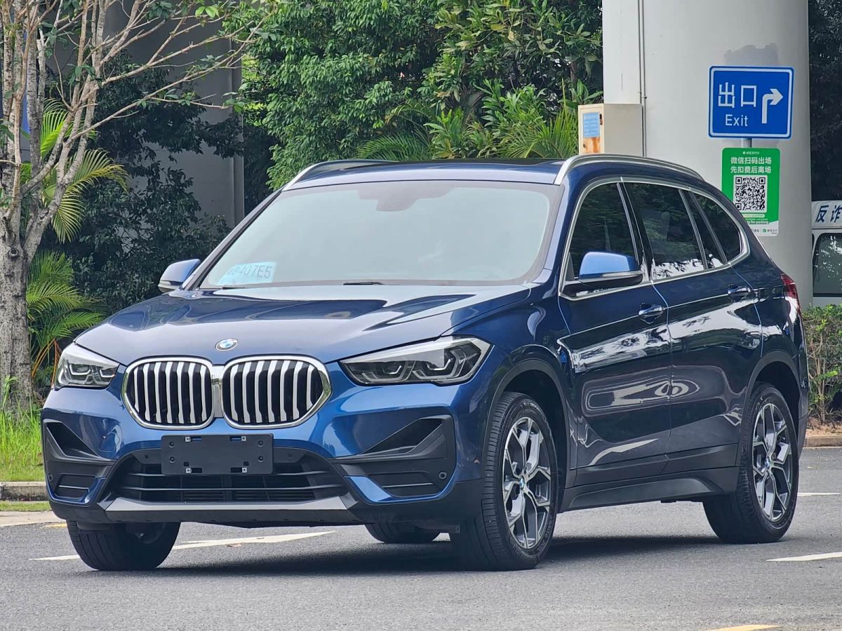 BMW X1, 2021 г., синий, 80 000 км BMW X1 2021 обновлённая версия sDrive25Li комплектация «Лидер»
