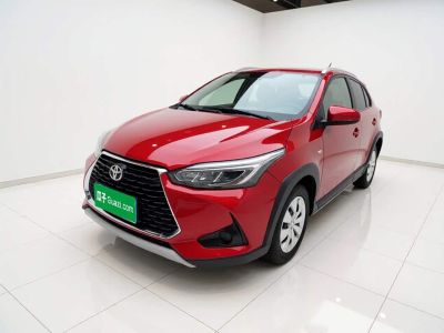 Toyota Vios, 2023 г., белый, 46 600 км Toyota Yaris L (Чжисюань), 2021 г., красный / фиолетовый, 21 800 км