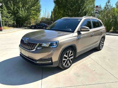 Skoda Kamiq, 2022 г., жёлтый / оранжевый, 25 800 км Skoda 柯米克, 2022 г., шампань / коричневый, 35 000 км