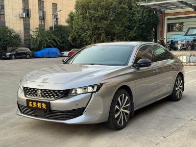 Peugeot 308, 2021 г., белый, 50 200 км Peugeot 标致508, 2021 г., серебристый / серый, 59 000 км