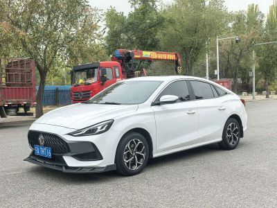 Volkswagen Tayron, 2024 г., чёрный, 41 600 км MG 5, 2023 г., белый, 59 000 км