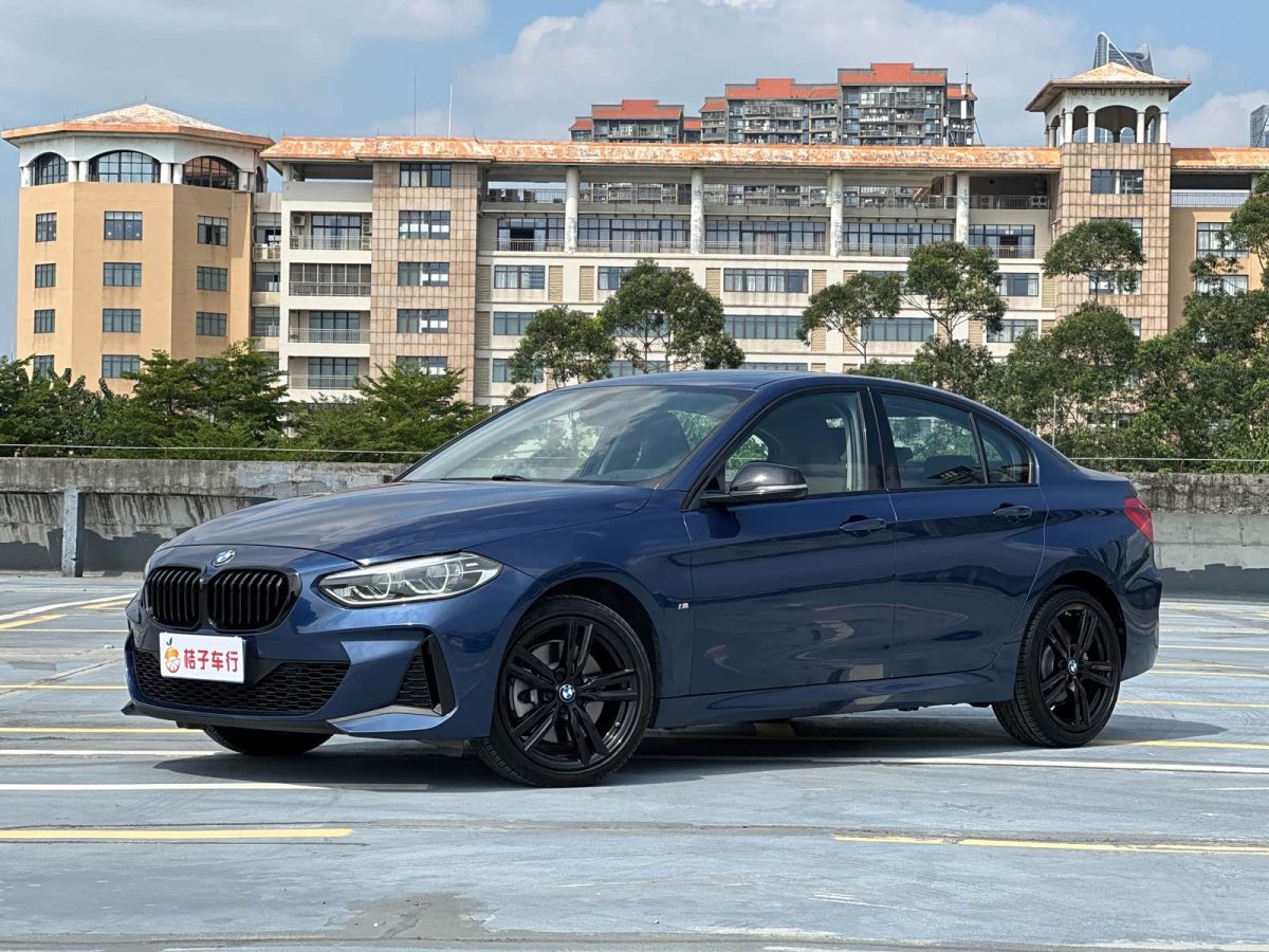 BMW 1 серия, 2021 г., синий, 71 000 км BMW 1 серия 2021 обновлённая версия 125i пакет M Sport, исполнение «Ночь»