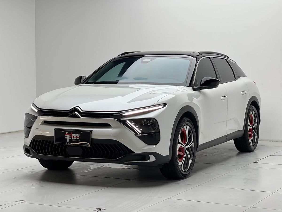 Citroen 凡尔赛C5 X, 2022 г., белый, 69 000 км Citroen 凡尔赛C5 X, 2022 г., белый, 69 000 км