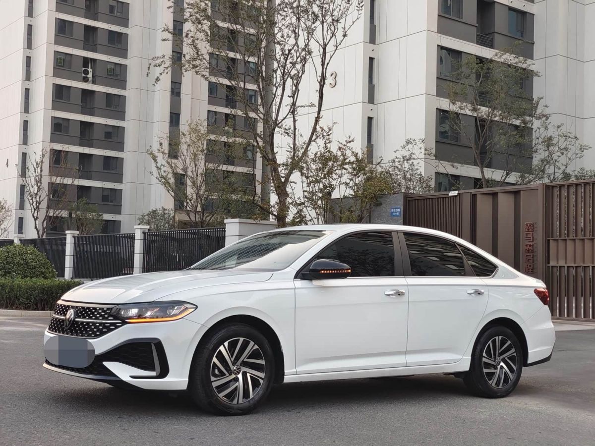 Volkswagen Lavida, 2024 г., белый, 4 000 км Volkswagen Lavida 2024 300TSI DSG исполнение «Звёздное небо» комплектация «Маньи»
