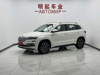 Skoda Karoq, 2022 г., шампань / коричневый, 34 000 км Skoda 柯珞克, 2023 г., белый, 15 000 км