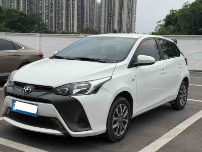 Toyota Vios, 2023 г., белый, 46 600 км Toyota Yaris L (Чжисюань), 2021 г., белый, 54 800 км