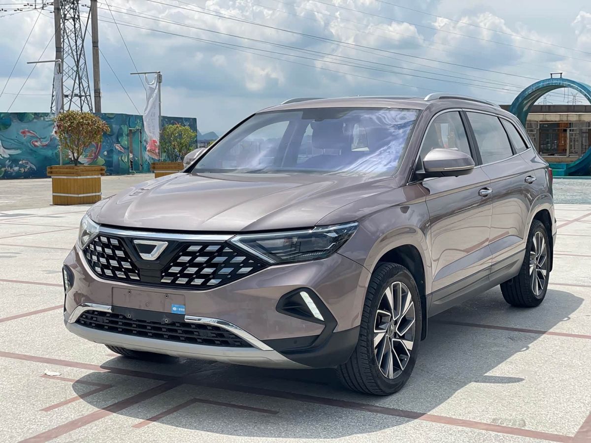 Jetta VS7, 2021 г., серебристый / серый, 68 000 км Jetta VS7, 2021 г., серебристый / серый, 68 000 км
