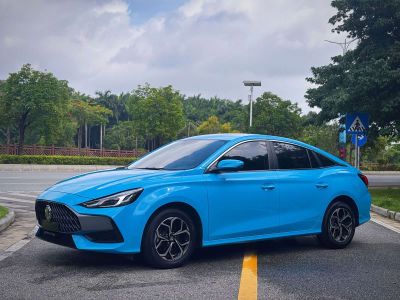 MG 5, 2023 г., белый, 78 900 км MG 5, 2023 г., синий, 30 000 км