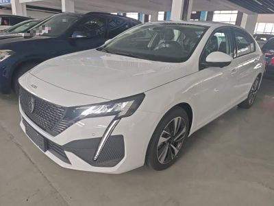 Peugeot 408, 2025 г., серебристый / серый, 23 400 км Peugeot 标致408, 2026 г., белый, 100 км