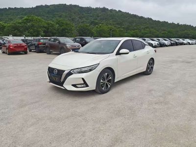 Nissan Sylphy, 2022 г., белый, 48 800 км Nissan Sylphy, 2022 г., белый, 50 000 км
