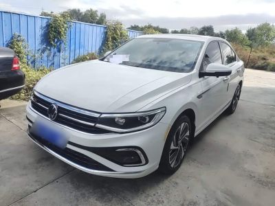 Volkswagen Bora, 2023 г., белый, 29 000 км Volkswagen Bora 2023 200TSI DSG Юэсин PROверсия