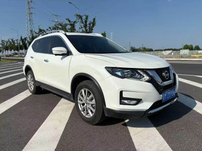 Nissan X-Trail, 2025 г., белый, 8 000 км Nissan X-Trail, 2025 г., белый, 8 000 км