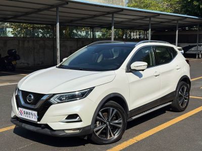 Nissan Qashqai, 2022 г., белый, 18 000 км Nissan 逍客, 2022 г., белый, 25 000 км