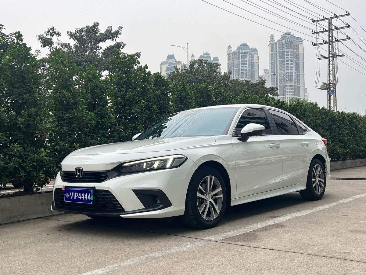 Honda Civic, 2022 г., белый, 43 000 км Honda Civic, 2022 г., белый, 43 000 км
