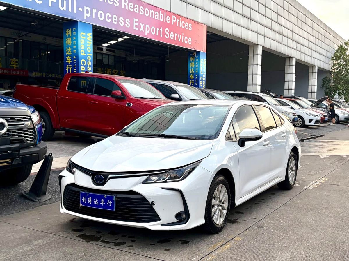 Toyota Corolla, 2023 г., белый, 48 000 км Toyota Corolla, 2023 г., белый, 48 000 км