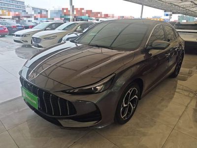 MG 5, 2025 г., белый, 5 600 км MG 5, 2025 г., серебристый / серый, 8 800 км