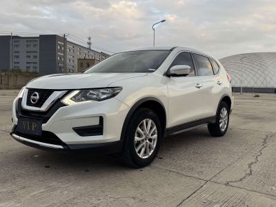 Nissan X-Trail, 2022 г., белый, 54 500 км Nissan X-Trail, 2023 г., белый, 25 000 км