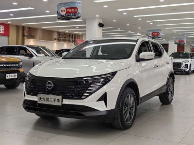 Nissan Qashqai, 2024 г., синий, 6 000 км Nissan 逍客, 2025 г., белый, 19 000 км