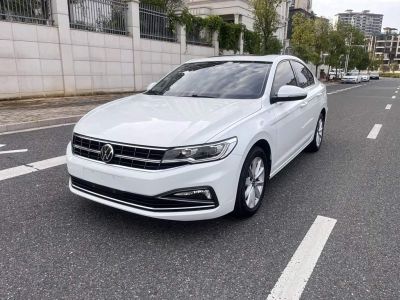 Volkswagen Bora, 2022 г., белый, 38 000 км Volkswagen Bora 2021 280TSI DSG Элита Чжилянь версия