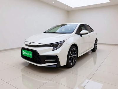 Toyota Corolla, 2024 г., белый, 80 000 км Toyota Levin, 2021 г., белый, 30 200 км
