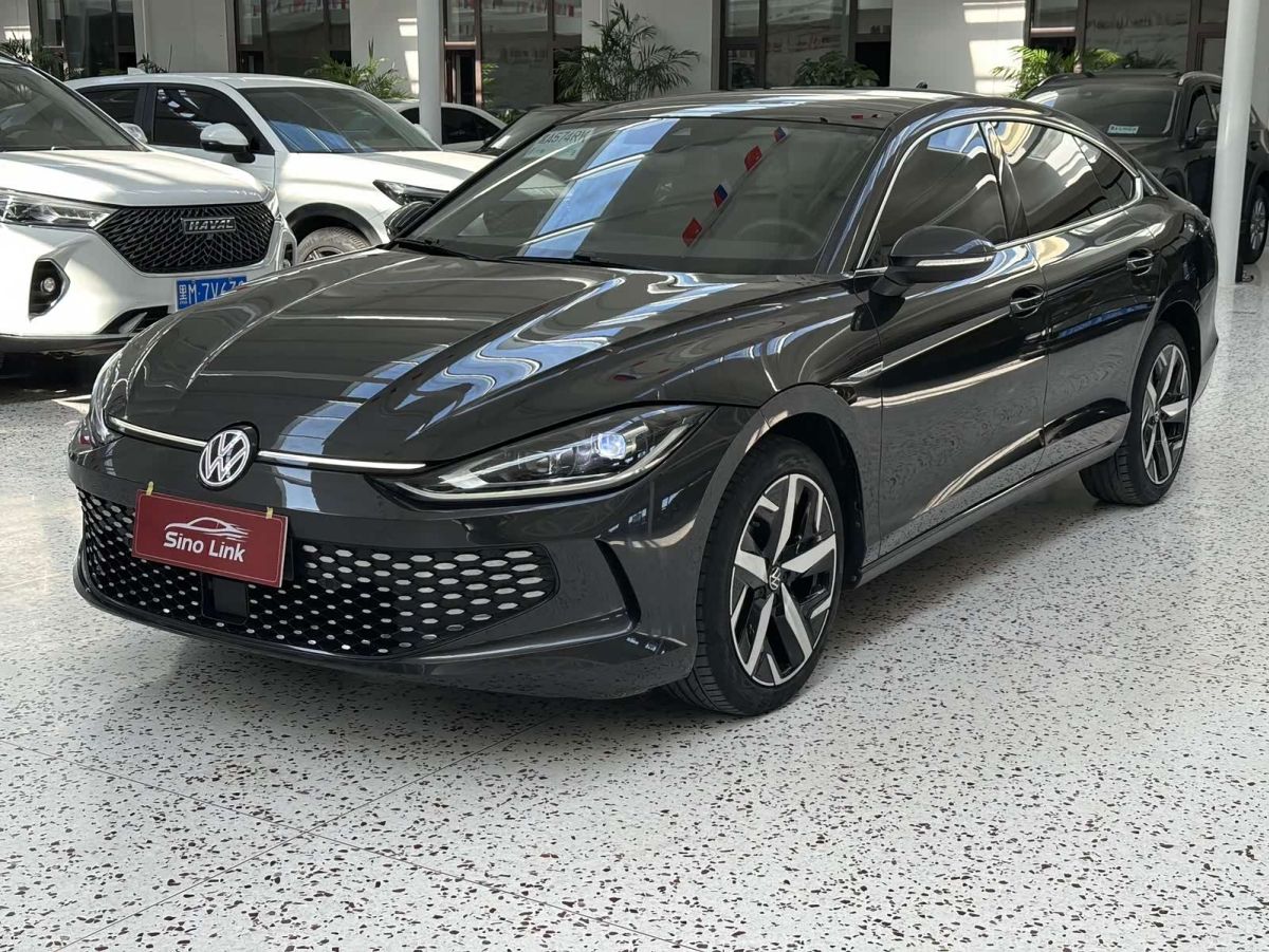 Volkswagen Lamando, 2023 г., серебристый / серый, 33 100 км Volkswagen Lamando 2023 Lamando L 280TSI DSG комплектация «Кула»