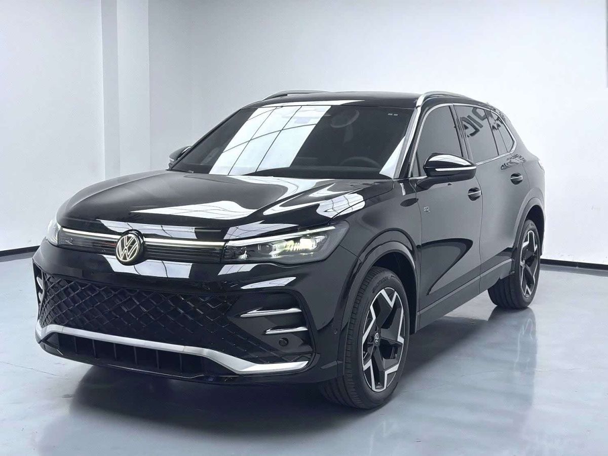 Volkswagen Tiguan L, 2026 г., чёрный, 12 000 км Volkswagen Tiguan L 2026 PRO 380TSI одна ведущая ось R-Line Чжилин версия