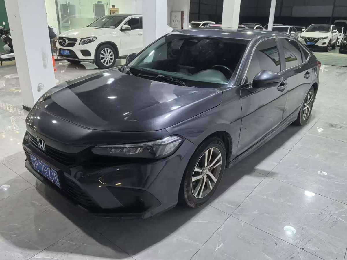 Honda Civic, 2023 г., серебристый / серый, 30 000 км Honda Civic, 2023 г., серебристый / серый, 30 000 км