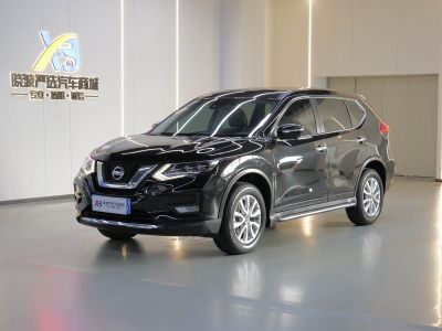 Nissan X-Trail, 2023 г., чёрный, 31 000 км Nissan X-Trail, 2024 г., чёрный, 22 000 км