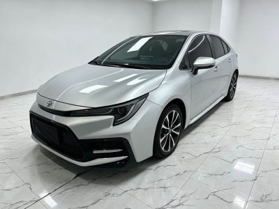 Toyota Levin, 2022 г., жёлтый / оранжевый, 55 000 км Toyota Levin, 2022 г., серебристый / серый, 41 000 км