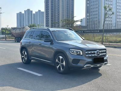 Mercedes-Benz GLB, 2021 г., серебристый / серый, 38 000 км Mercedes-Benz 奔驰GLB, 2021 г., серебристый / серый, 49 000 км