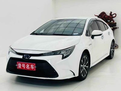 Toyota Levin, 2023 г., серебристый / серый, 36 000 км Toyota Levin, 2024 г., белый, 39 000 км