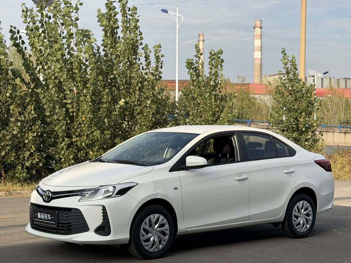 Toyota Vios, 2022 г., белый, 19 000 км Toyota Vios, 2022 г., белый, 19 000 км