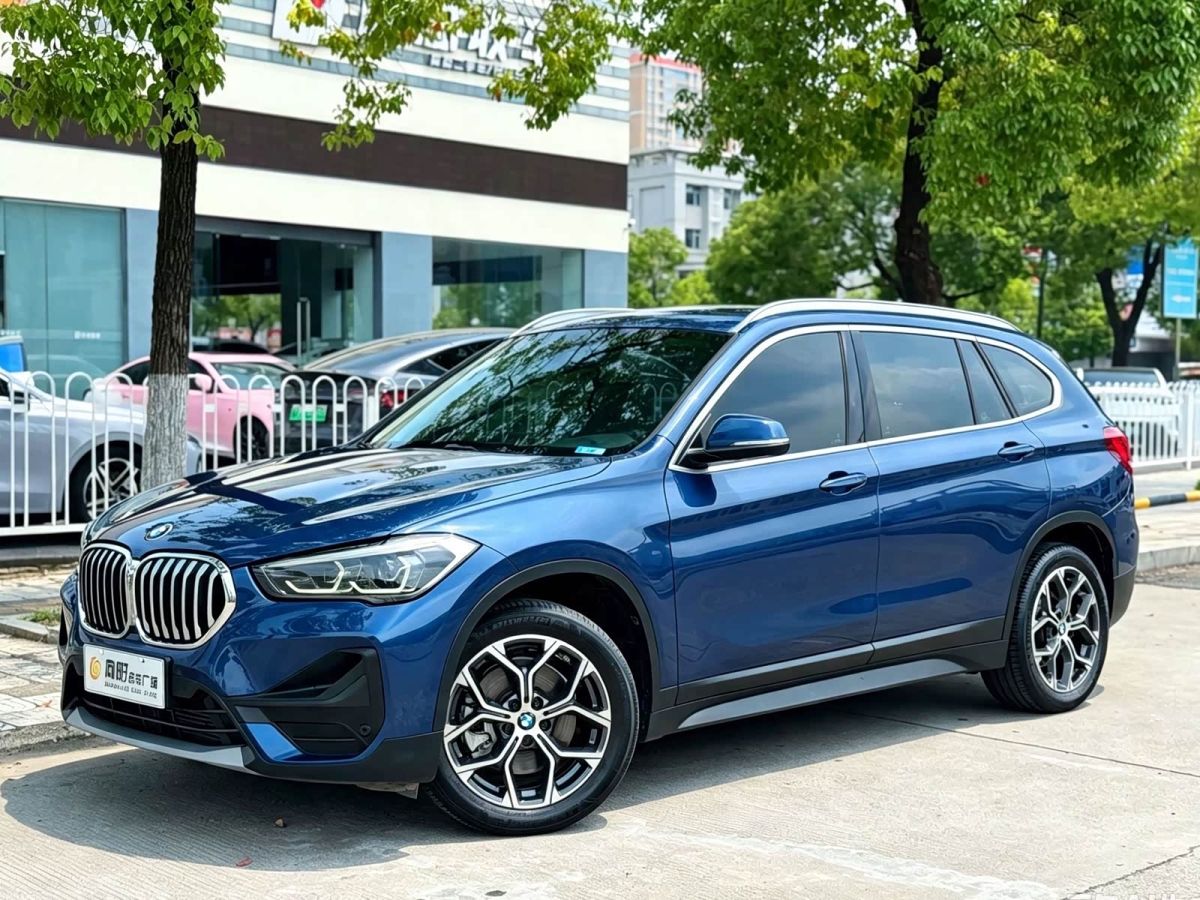BMW X1, 2023 г., синий, 50 000 км BMW X1 2022 sDrive25Li комплектация «Лидер»