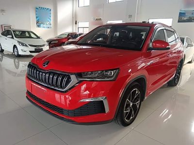Skoda Kamiq, 2021 г., белый, 32 800 км Skoda 柯米克, 2021 г., красный / фиолетовый, 50 900 км