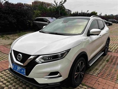 Nissan Qashqai, 2022 г., белый, 18 000 км Nissan 逍客, 2022 г., белый, 30 000 км