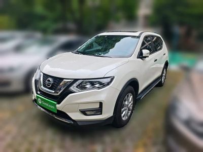 Nissan X-Trail, 2023 г., белый, 28 000 км Nissan X-Trail, 2023 г., белый, 29 700 км