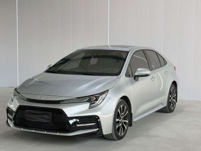 Toyota Levin, 2022 г., жёлтый / оранжевый, 55 000 км Toyota Levin, 2022 г., серебристый / серый, 44 000 км