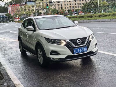 Nissan Qashqai, 2022 г., белый, 45 000 км Nissan 逍客, 2022 г., белый, 60 000 км