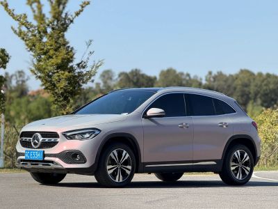 Mercedes-Benz GLA, 2021 г., красный / фиолетовый, 65 000 км Mercedes-Benz 奔驰GLA, 2021 г., красный / фиолетовый, 69 000 км