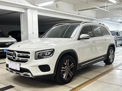 Mercedes-Benz GLB, 2021 г., чёрный, 64 000 км Mercedes-Benz 奔驰GLB, 2022 г., белый, 40 000 км