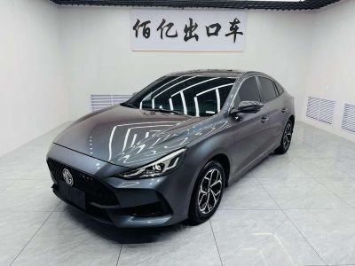 Volkswagen Tayron, 2022 г., чёрный, 66 800 км MG 5, 2022 г., шампань / коричневый, 29 000 км