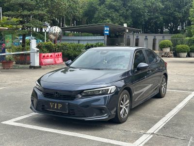 Honda Civic, 2023 г., чёрный, 55 000 км Honda Civic, 2024 г., синий, 40 000 км