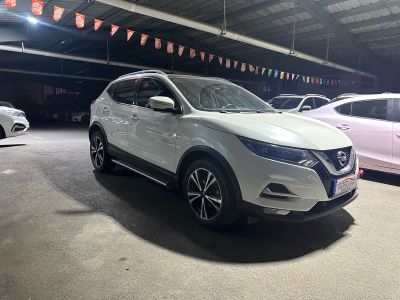 Nissan Qashqai, 2022 г., белый, 18 000 км Nissan 逍客, 2022 г., белый, 43 000 км